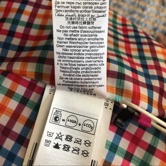 Mountain hiking/ rain jacket - Picture 10 of 10